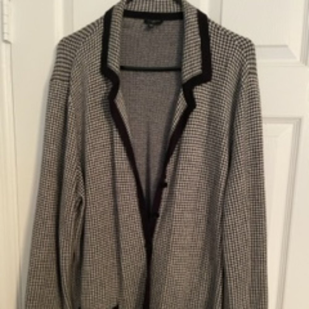 Talbots	3x	houndstooth sweater jacket- black and white